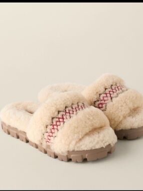 Ugg Cozetta Slipper